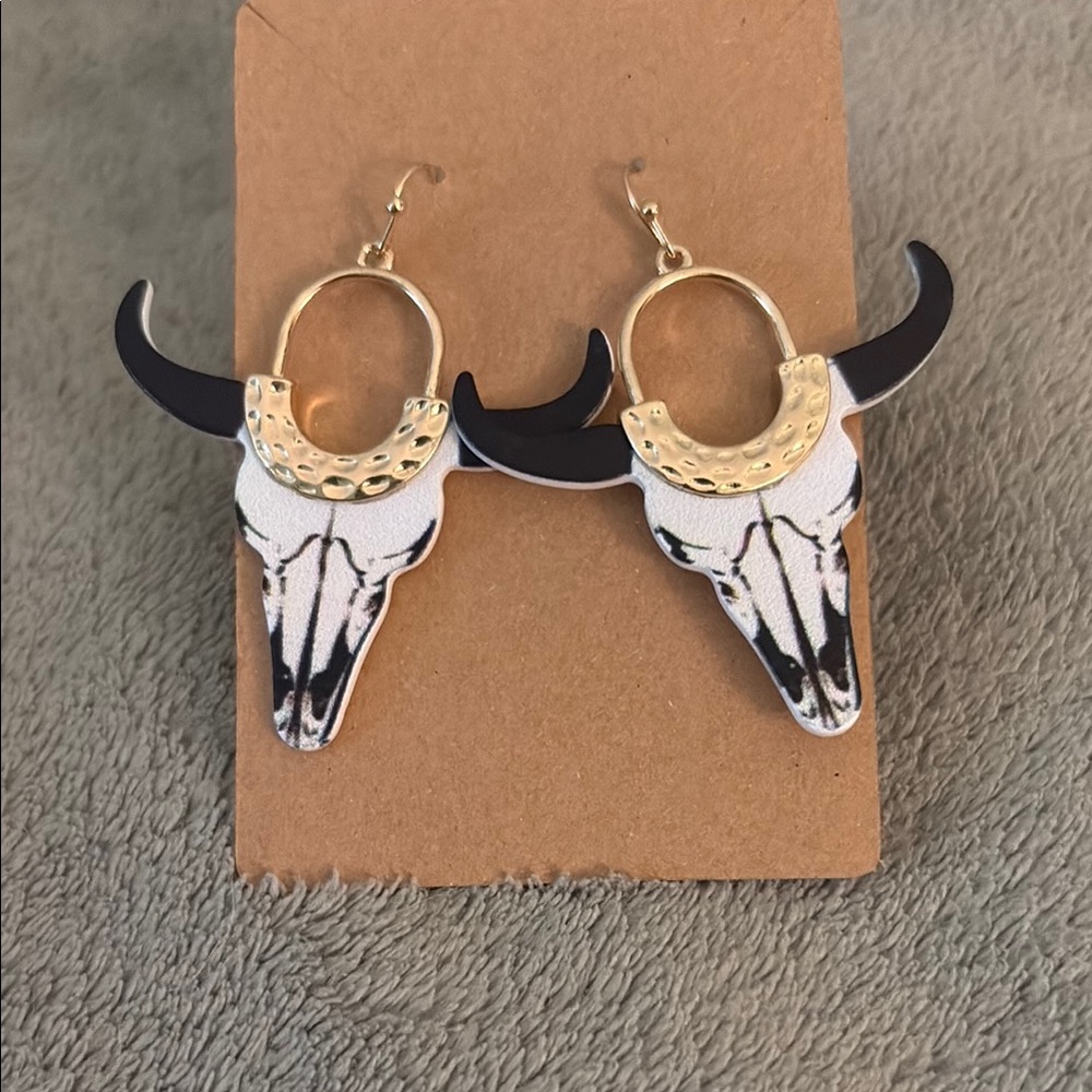Bold Gold and Black Skull Motif Earrings - Picture 1 of 1